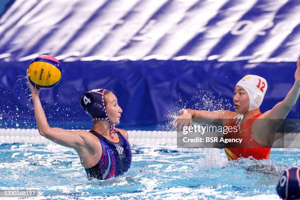 Elvina Karimova of ROC, Jing Zhang of China during the Tokyo 2020 Olympic Waterpolo Tournament Women match between China and ROC at Tatsumi Waterpolo...