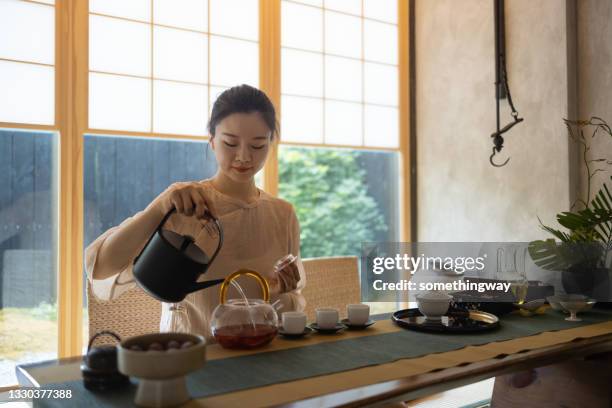 women show tea ceremony - washitsu stock pictures, royalty-free photos & images