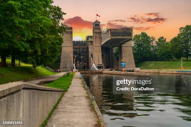 peterborough lift lock national historic site, trent-severn waterway, lock 21, peterborough, canada - peterborough ontario 個照片及圖片檔