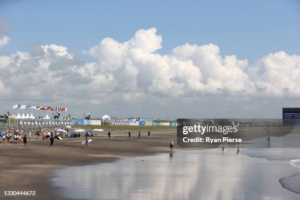 General view during the Men's Round 1 heat on day two of the Tokyo 2020 Olympic Games at Tsurigasaki Surfing Beach on July 25, 2021 in Ichinomiya,...