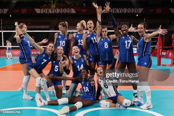 Team Italy posses for a photo after defeating Team ROC during the Women's Preliminary - Pool B on day two of the Tokyo 2020 Olympic Games at Ariake...