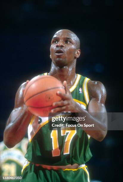 Vincent Askew Seattle Supersonics Photos and Premium High Res Pictures - Getty Images
