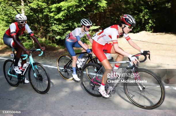 Teniel Campbell of Team Trinidad And Tobago, Anna Shackley of Team Great Britain & Hiromi Kaneko of Team Japan during the Women's road race on day...