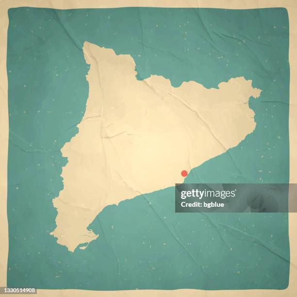 ilustraciones, imágenes clip art, dibujos animados e iconos de stock de mapa de cataluña en estilo retro vintage - papel de textura antigua - cataluña mapa