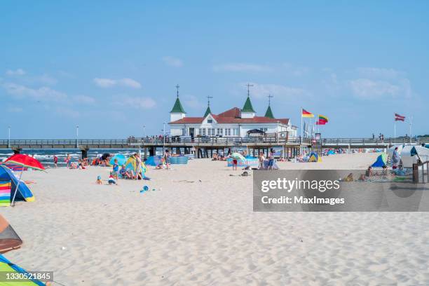 usedom island in mecklenburg-western pomerania in summer 2021 - beach sign stock pictures, royalty-free photos & images