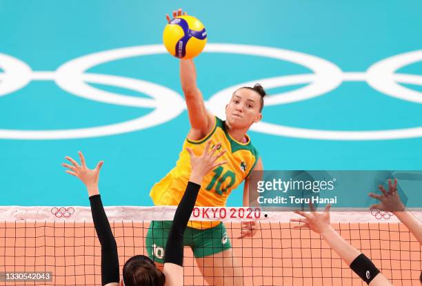 Gabriela Braga Guimaraes of Team Brazil competes against Team South Korea during the Women's Preliminary - Pool A on day two of the Tokyo 2020...