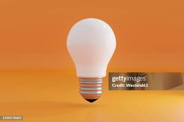 ilustraciones, imágenes clip art, dibujos animados e iconos de stock de three dimensional render of white opaque light bulb - foco técnica de imágenes
