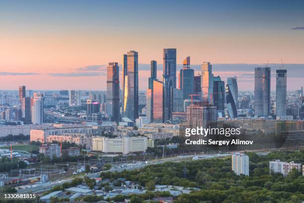 modern high-rise downtown of moscow - urban sprawl forest stock pictures, royalty-free photos & images