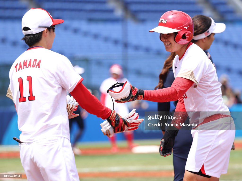Softball - Olympics: Day 3