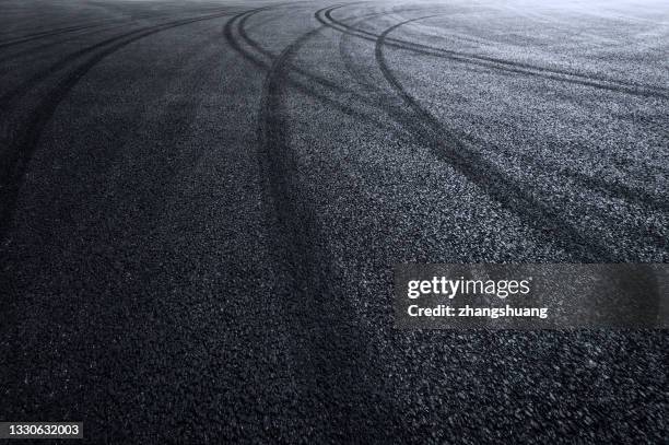 asphalt road - sports track foto e immagini stock