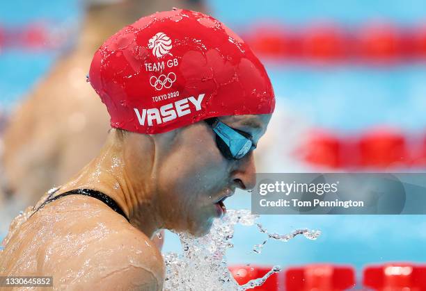 Sarah Vasey of Team Great Britain competes in the Women's 100m Breaststroke Semifinal on day three of the Tokyo 2020 Olympic Games at Tokyo Aquatics...