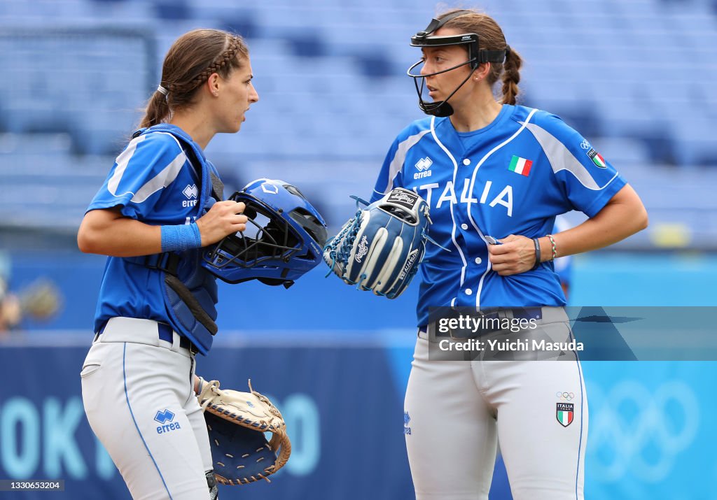 Canada v Italy - Softball - Olympics: Day 3
