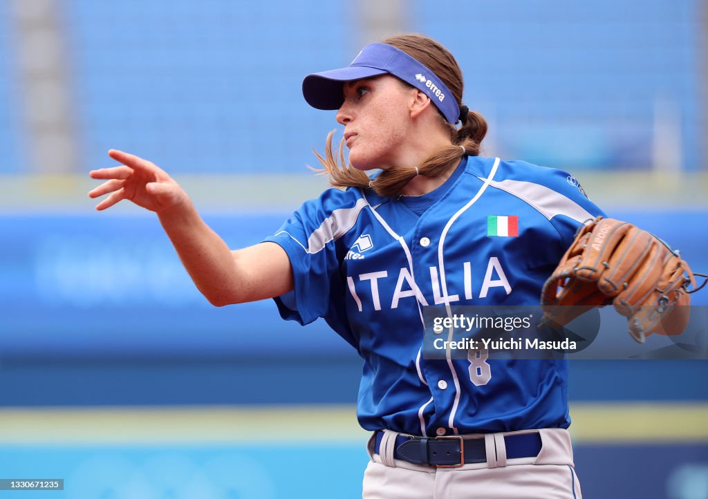 Canada v Italy - Softball - Olympics: Day 3
