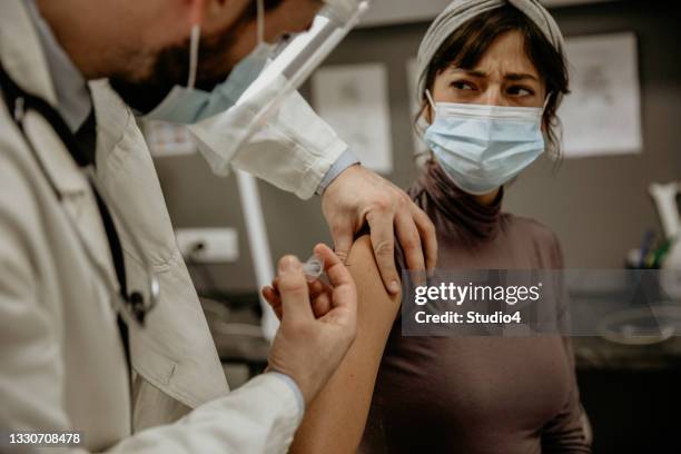 Im Injection Photos and Premium High Res Pictures - Getty Images