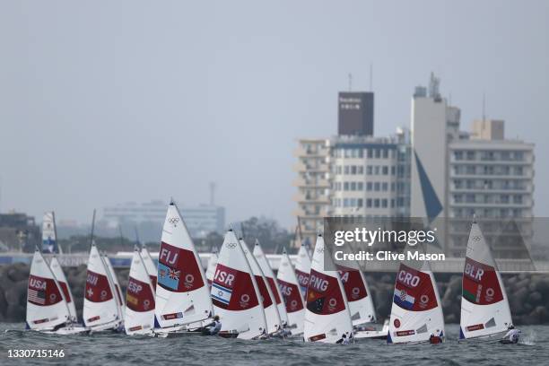 Laser Day Racing 2,228 Laser Sailing Race Stock Photos, High-Res Pictures, and Images ...