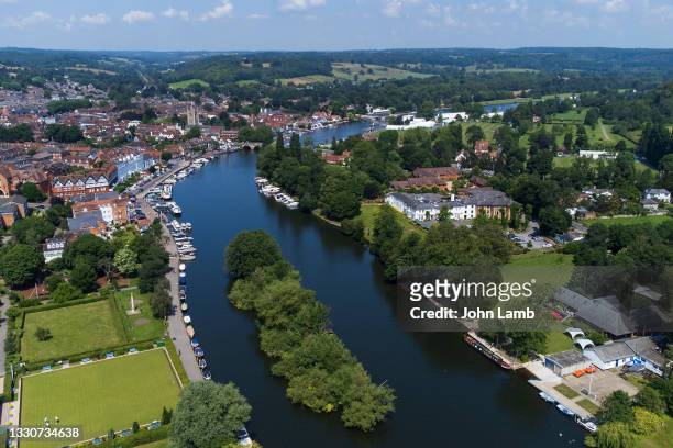 aerial view of henley-on-thames. - henley stock pictures, royalty-free photos & images