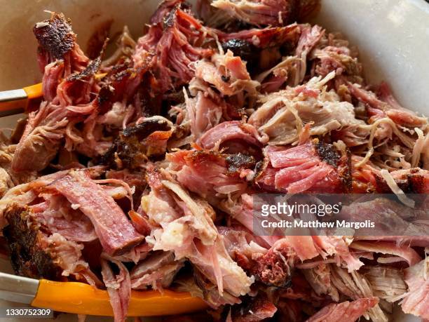 bbq smoked pulled pork - pulled pork stock pictures, royalty-free photos & images