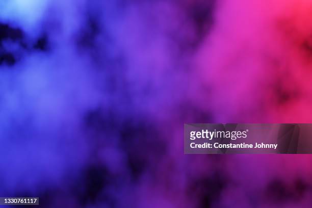 dark blue and pink color abstract smoke background - lilac rose photos et images de collection