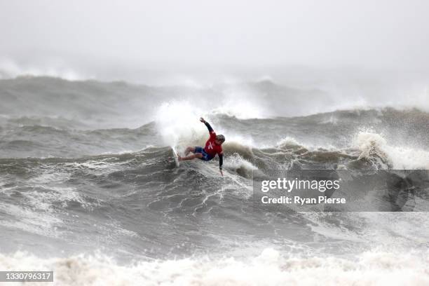 Kanoa Igarashi of Team Japan surfs during the men's Quarter Final on day four of the Tokyo 2020 Olympic Games at Tsurigasaki Surfing Beach on July...