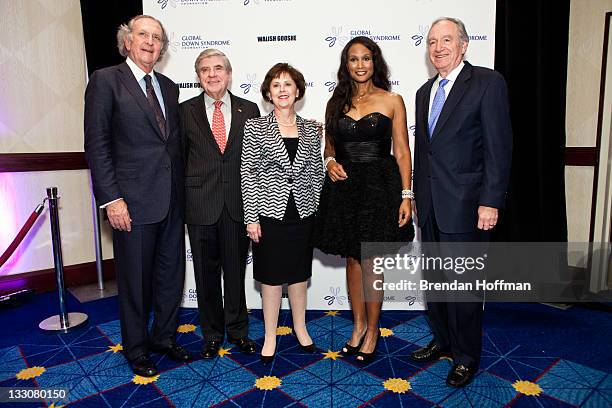 Attorney Norm Brownstein, Sen. Ben Nelson , his wife Diane Nelson, Beverly Johnson, and Sen. Tom Harkin , arrive at the inaugural Global Down...