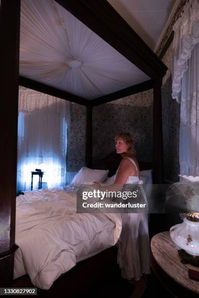 romantic antique bed and breakfast in louisiana - lafayette luisiana imagens e fotografias de stock