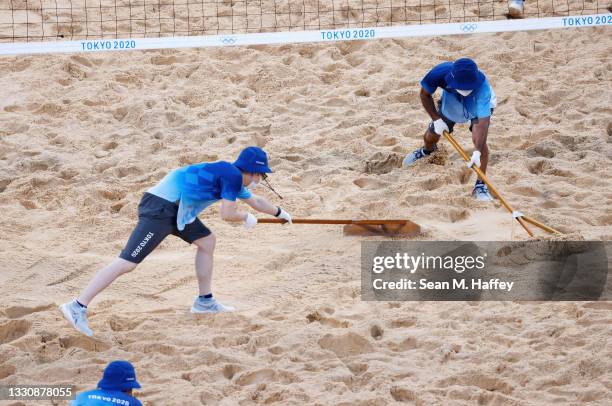 Sand Rake Photos and Premium High Res Pictures - Getty Images
