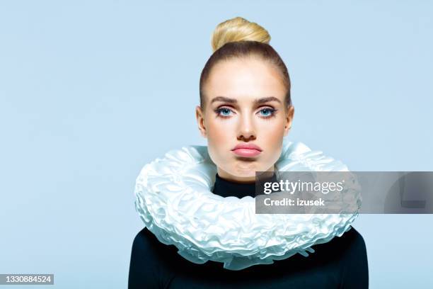 Neck Ruffit 17,033 Neck Ruff Stock Photos, High-Res Pictures, and Images - Getty Images