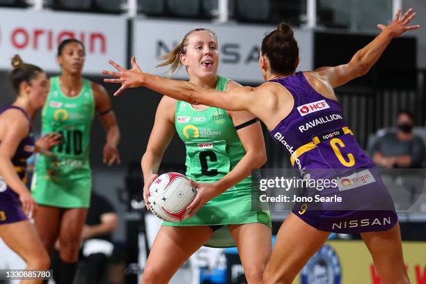 Jess Anstiss of the Fever passes the ball during the round 12 Super Netball match between West Coast Fever and Queensland Firebirds at Nissan Arena,...