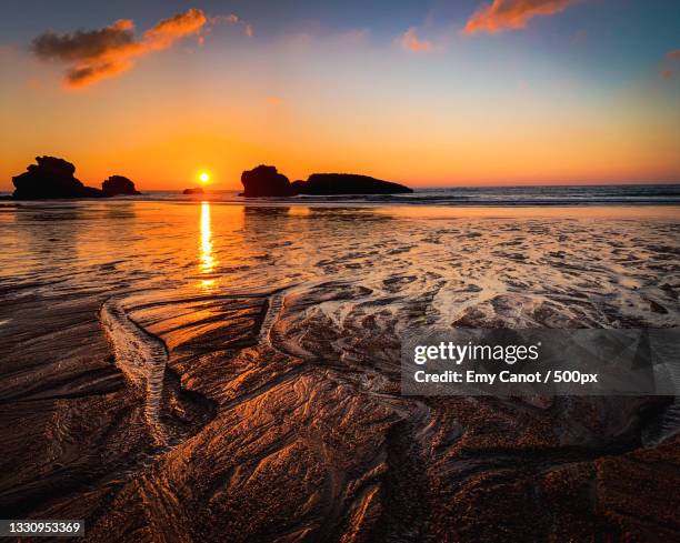 scenic view of sea against sky during sunset,biarritz,france - フランス領バスク ストックフォトと画像