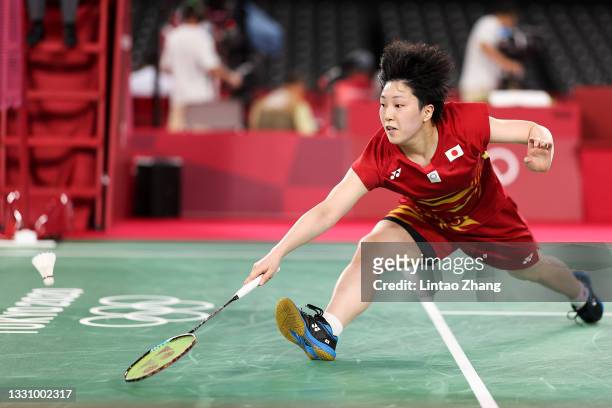 Akane Yamaguchi of Team Japan competes against Kirsty Gilmour of Team Great Britain during a Women’s Singles Group L match on day five of the Tokyo...