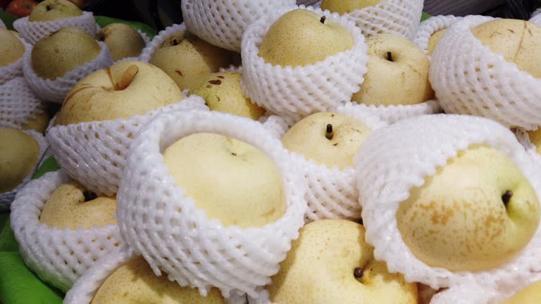 115 Asian Pears Stock Videos, Footage, & 4K Video Clips - Getty Images | Kale, Peaches, Apples