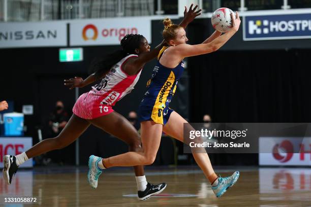 Maddy Mcauliffe of the Lightning catches the ball during the round 12 Super Netball match between Sunshine Coast Lightning and Adelaide Thunderbirds...