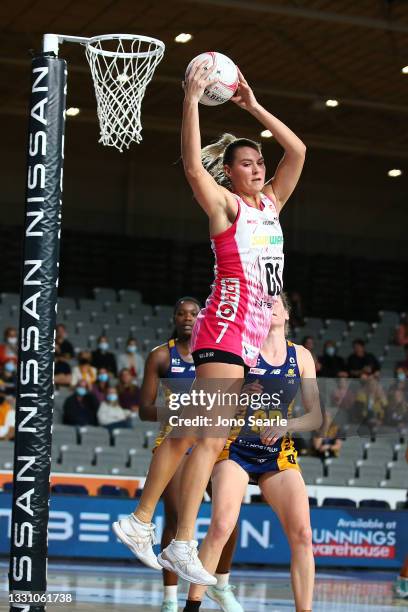 Lenize Potgieter of the Thunderbirds catches the ball during the round 12 Super Netball match between Sunshine Coast Lightning and Adelaide...