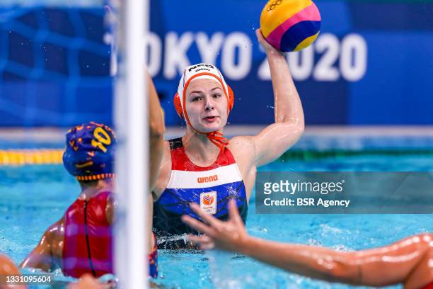 Roser Tarrago of Spain, Simone van de Kraats of the Netherlands during the Tokyo 2020 Olympic Waterpolo Tournament women match between Netherlands...