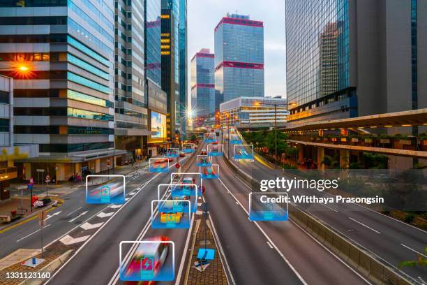 electric car concept running on the road. - libero foto e immagini stock