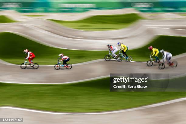 General view of Zoe Claessens of Team Switzerland, Vineta Petersone of Team Latvia, Manon Valentino of Team France, Bethany Shriever of Team Great...