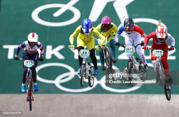 General view of Bethany Shriever of Team Great Britain, Saya Sakakibara of Team Australia, Lauren Reynolds of Team Australia, Manon Valentino of Team...