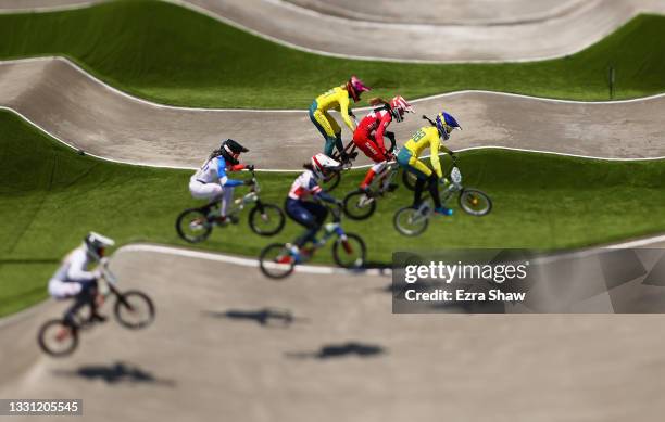 General view of Bethany Shriever of Team Great Britain, Saya Sakakibara of Team Australia, Lauren Reynolds of Team Australia, Manon Valentino of Team...