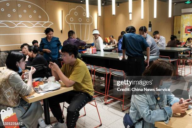 336 Tibetan Restaurant Stock Photos High Res Pictures And Images 336-tibetan-restaurant-stock-photos-high-res-pictures-and-images