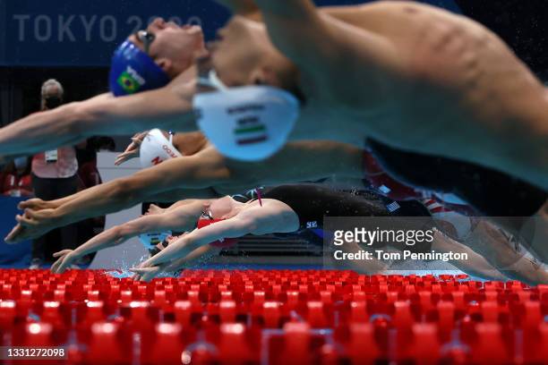 Kathleen Dawson of Team Great Britain competes in heat one of the Mixed 4 x 100m Medley Relay on day six of the Tokyo 2020 Olympic Games at Tokyo...