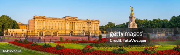 london buckingham palace victoria memorial the mall at sunrise panorama - british royalty stock pictures, royalty-free photos & images