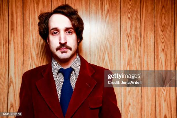 1970s fashion, 1970s man wearing suit, 1970s style - 1970 portrait stock pictures, royalty-free photos & images