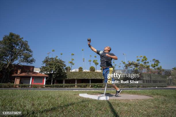 shot put - kulstötning bildbanksfoton och bilder