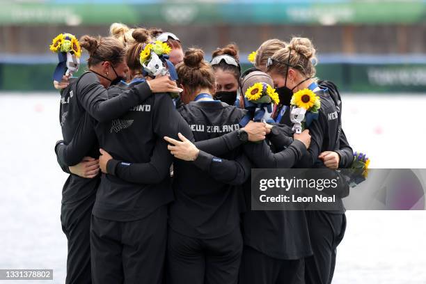 Ella Greenslade, Emma Dyke, Lucy Spoors, Kelsey Bevan, Grace Prendergast, Kerri Gowler, Beth Ross, Jackie Gowler and Caleb Shepherd of Team New...