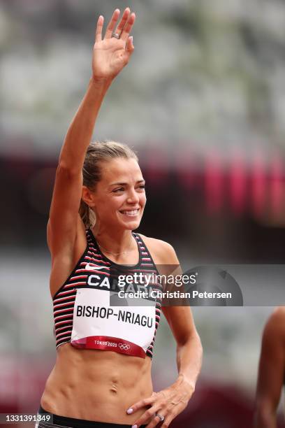 Melissa Bishop Photos and Premium High Res Pictures - Getty Images