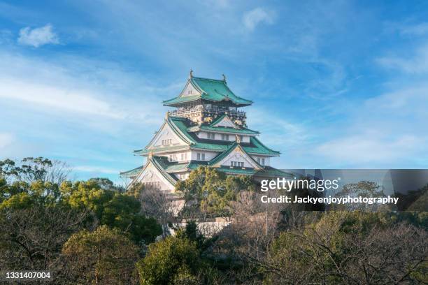 osaka castle in morning - osaka prefecture stock pictures, royalty-free photos & images