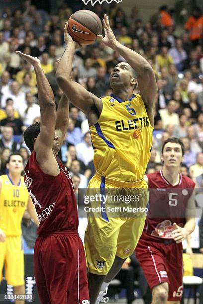 Richard Hendrix, #5 of Maccabi Electra Tel Aviv in action during the 2011-2012 Turkish Airlines Euroleague Regular Season Game Day 5 between Maccabi...