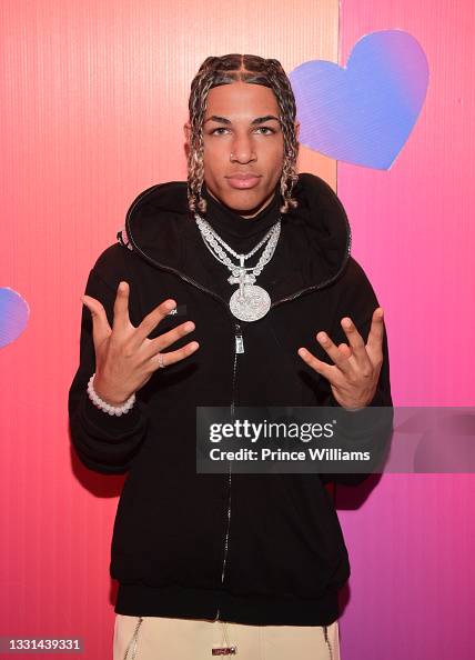 Maddix attends the 2021 Fanbase Creator Conference - Welcome Dinner ...