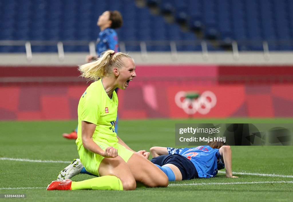 Sweden v Japan: Women's Football Quarterfinal - Olympics: Day 7