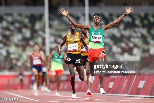 24 262 Ethiopia Track And Field Stock Photos High Res Pictures And 24-262-ethiopia-track-and-field-stock-photos-high-res-pictures-and